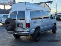 2011 Ford E350 4X4 Van - 4WD QUIGLEY CONVERSION / LIFTED / LOW MILES ! Ford E-350 4x4 van in Beaverton - Image 7