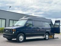 2012 Ford E350 Econoline Wheelchair Van - 1-OWNER / 34 SERVICE RECORDS Ford E-350 Wheelchair van in Beaverton - Image 5