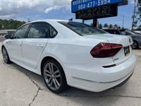 2018 Volkswagen Passat R-Line *** WE FINANCE EVERYONE *** Blanding Blvd Jacksonville - Image 4