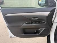 2017 Mitsubishi Outlander ES 2WD BUY HERE PAY HERE & CREDIT UNION FINANCE CALL 928-750-2502 - Image 10