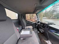 2013 Isuzu NPR Diesel Box Truck www.smdwoods.com - Image 7