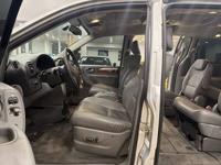2005 Chrysler Town & Country Limited With Only 83,742 Miles multnomah county - Image 9