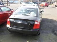 2005 Kia Spectra LX...Front Wheel Drive Portland - Image 4