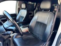 2017 DODGE GRAND CARAVAN - COVETED 3RD ROW SEATING, SUPER CLEAN! San Diego - Image 8