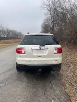 2010 Saturn outlook DONT MISS OUT Blue island - Image 5