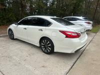 2017 Nissan Altima SV Houston - Image 9