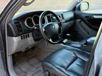 TOYOTA 4RUNNER SPORT EDITION 4WD V8 CLEAN TITLE LOW MILES city of san diego - Image 9