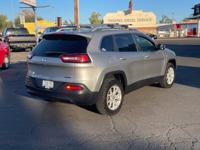 2018 Jeep Cherokee Latitude 4x4 (480)993-6633 Angel Angel 4️⃣8️⃣0️⃣ 9️⃣9️⃣3️⃣ 6️⃣6️⃣3️⃣3️⃣ - Image 4