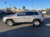 2018 Jeep Cherokee Latitude 4x4 (480)993-6633 Angel Angel 4️⃣8️⃣0️⃣ 9️⃣9️⃣3️⃣ 6️⃣6️⃣3️⃣3️⃣ - Image 8