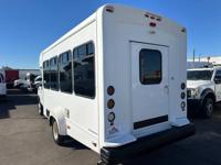 2015 STARCRAFT WHEELCHAIR MOBILITY SHUTTLE BUS w/ low miles No DOC fee! AUTO-BIZ LLC - PEORIA, AZ - Image 4