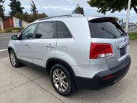 2011 Kia Sorento AWD All Wheel Drive EX 4dr SUV - 3rd Row Third TRADES WELCOME!! - Image 4