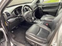 2011 Kia Sorento AWD All Wheel Drive EX 4dr SUV - 3rd Row Third TRADES WELCOME!! - Image 10