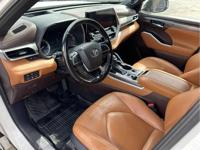 2021 Toyota Highlander Platinum AWD - No Accident History Federal Blvd. Denver. 80221 - Image 3