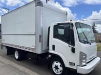 2017 Isuzu NRR box truck with liftgate Milwaukie - Image 3