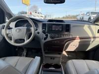 2014 Toyota Sienna 5dr 8-Pass Van V6 XLE FWD (Natl) Norcross, GA - Image 9