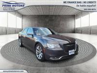 2019 Chrysler 300 Limited RWD DENVER - Image 5