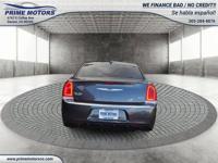 2019 Chrysler 300 Limited RWD DENVER - Image 9