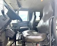 2010 International 4400 CAB AND CHASSIS TANDEM AXLE EXTENDED CAB Burkeville - Image 6