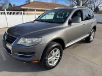 == 2008 Volkswagen Touareg 4WD == Denver