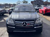 2012 MERCEDES-BENZ GL550 AMG PACKAGE / WIDE BODY ** 1 OWNER ** FEASTERVILLE - Image 3