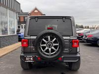2018 JEEP WRANGLER UNLIMITED SAHARA / FULLY LOADED ** CUSTOM ** FEASTERVILLE - Image 8