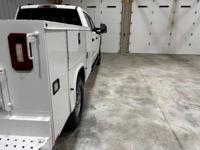 2022 Ford F250 XL Crew Cab 4wd Utility Bed Mid TN - Image 9