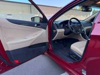 2012 Hyundai Sonata Hybrid – Leather – Low Miles – Excellent Value hybrid in Beaverton - Image 9