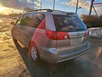 2006 TOYOTA SIENNA WAUKEGAN, ILLINOIS - Image 7