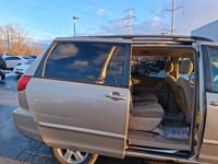 2006 TOYOTA SIENNA WAUKEGAN, ILLINOIS - Image 9