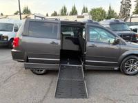 2015 Dodge Grand Caravan - WHEELCHAIR VAN / HANDICAP / SWIVEL SEAT !!! Wheelchair Van In Beaverton - Image 7