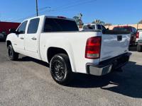 2012 GMC Sierra 1500 SLE Crew Cab V8 4X4 - Mint, We Finance! Cassat Ave - Image 4