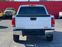 2012 GMC Sierra 1500 SLE Crew Cab V8 4X4 - Mint, We Finance! Cassat Ave - Image 6
