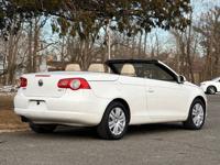 2008 Volkswagen EOS Turbo 2dr Convertible 6A East Brunswick, NJ - Image 5