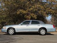 2007 Lincoln Town Car Signature Limited 4dr Sedan East Brunswick, NJ - Image 3