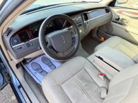 2007 Lincoln Town Car Signature Limited 4dr Sedan East Brunswick, NJ - Image 8