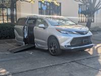 2023 Toyota Sienna Braunability Wheelchair Accessible sac - Image 3