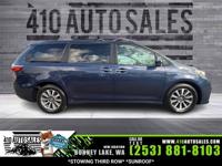 2020 Toyota Sienna XLE 7-Passenger Bonney Lake, WA - Image 3