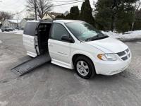 2007 Dodge Grand Caravan SXT HANDICAP WHEELCHAIR RAMP VAN 57K Philadelphia - Image 2