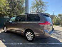 2014 Toyota Sienna AWD Jacksonville - Image 10