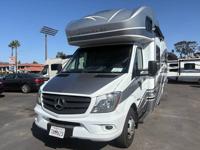 2016 WINNEBAGO NAVION 24V Santee Mackey Motors - Image 2