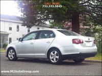 2009 Volkswagen Jetta SE PZEV 4dr Sedan 6A East Brunswick, NJ - Image 4
