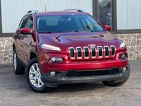 2016 JEEP CHEROKEE 4x4 Clean Low Miles Warranty HIGHLAND - Image 3