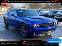 2021 Dodge Challenger SXT 2dr Coupe Call/Text 516- 614-5359 + EVERYONE FINANCED!! PODEMOS FINANCIAR A CUALQUIERA! - Image 4