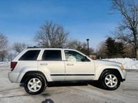 2008 Jeep Grand Cherokee Laredo 4x4 Heated seats sunroof motorhubnj.com - Image 6