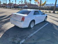 2014 Chrysler 300 Mesa - Image 6