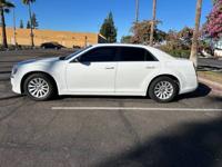 2014 Chrysler 300 Mesa - Image 9