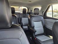 💥SAVE THOUSANDS💥2022 FORD EXPLORER XLT💥WHOLESALE DEAL💥 💥 OVER 350+ CARS TRUCKS MINIVANS SUVS TO CHOOSE FROM!⭐ - Image 10