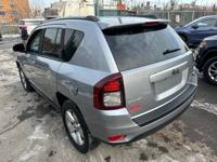 2015 Jeep Compas bronx - Image 7