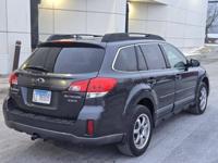 Subaru outback limited 3.6R Roselle - Image 10