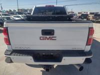 17 GMC Sierra 2500HD Denali 4x4 4dr Crew Cab Down payment w.a.c Houston - Image 5